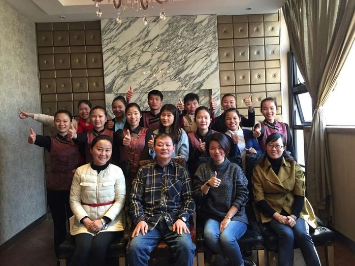 广西物资学校深入上海企业走访调研并看望实习生