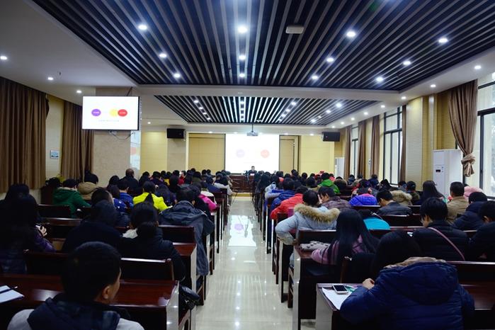 廣西物資學校邀請徐國慶教授到校作專題講座
